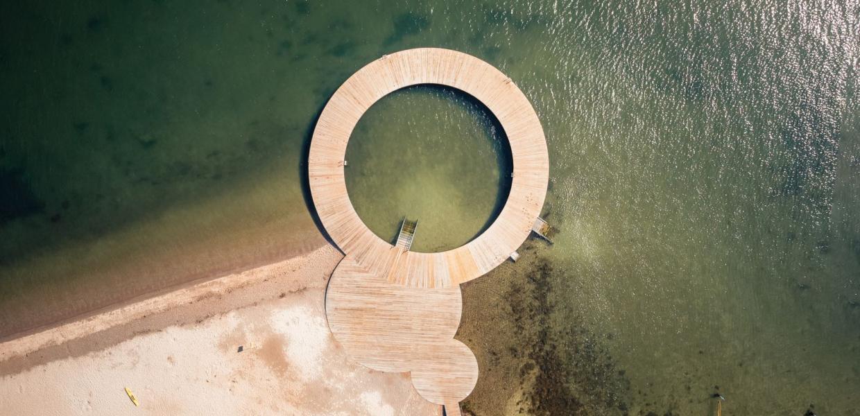 Oplev Cirkelbroen på Østerstrand i Fredericia