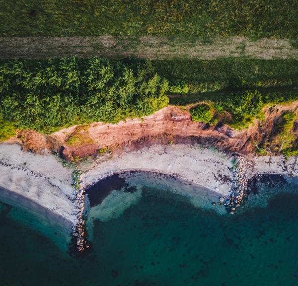 Trelde Næs klint dronefoto